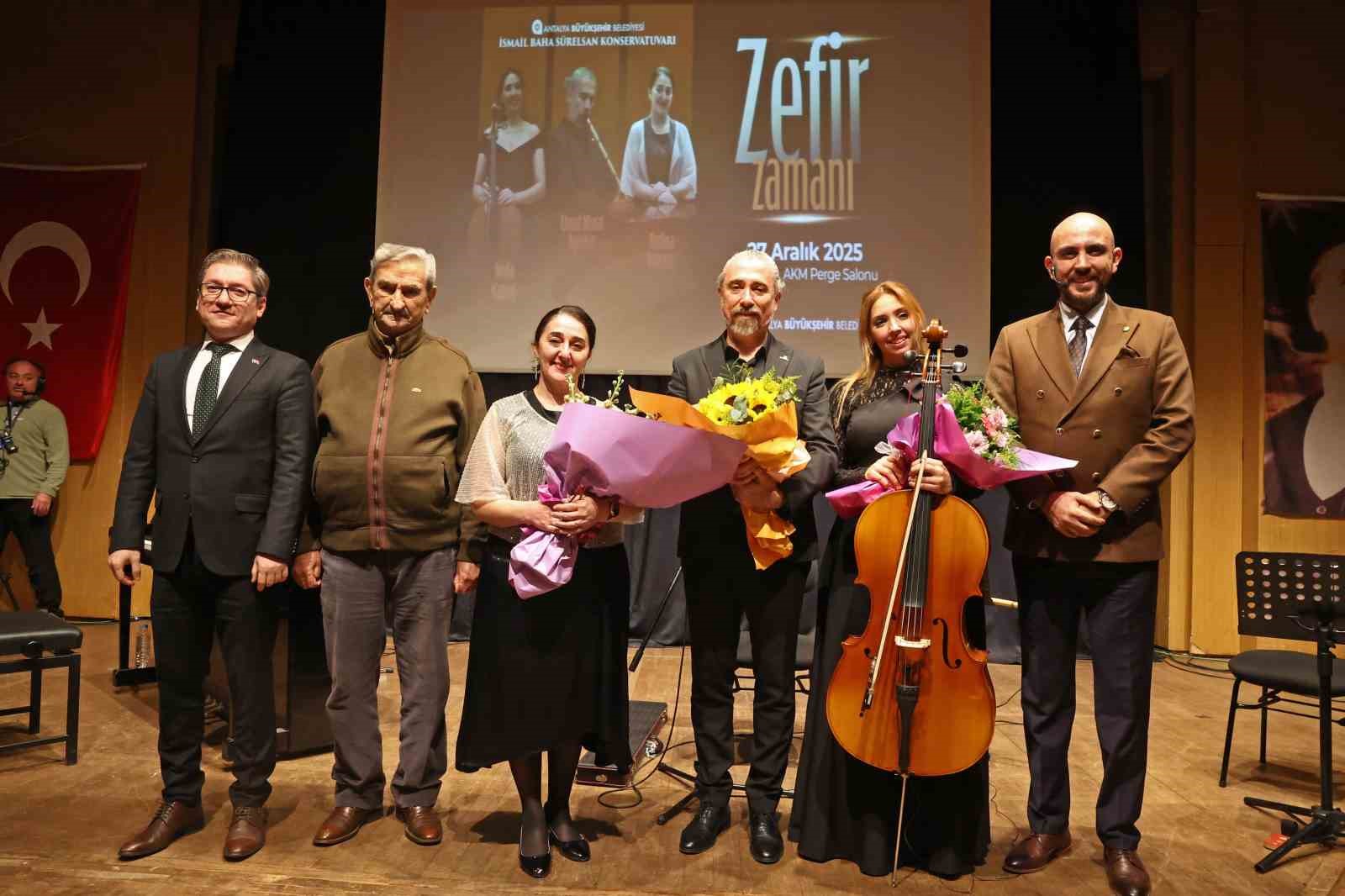 ’Zefir Zamanı’ konseri müzikseverlerle buluştu