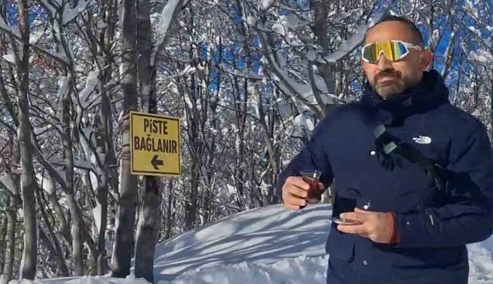 Hem çay içti hem karda kaydı