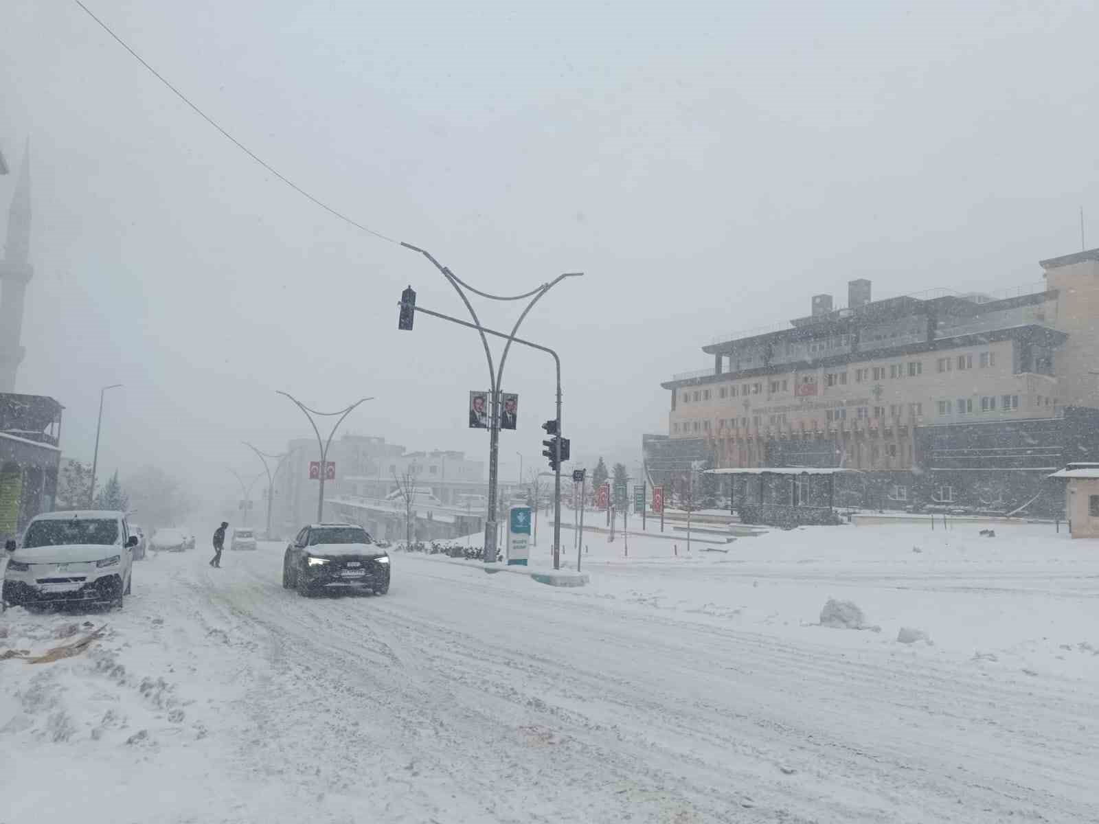 Şırnak&rsquo;ta vatandaşlara trafiğe &ccedil;ıkmayın uyarısı
