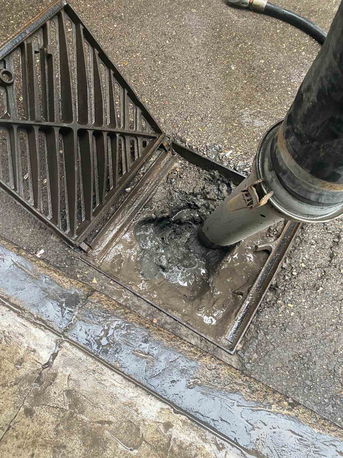 Ordu B&uuml;y&uuml;kşehir, Fatsa&rsquo;nın 30 yıldır temizlenmeyen altyapısına indi
