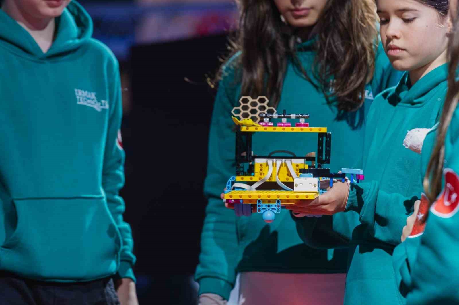 T&uuml;rkiye bu yıl &lsquo;Robotex International&rsquo;da&rsquo; d&uuml;nya &ccedil;apında dereceler elde etti
