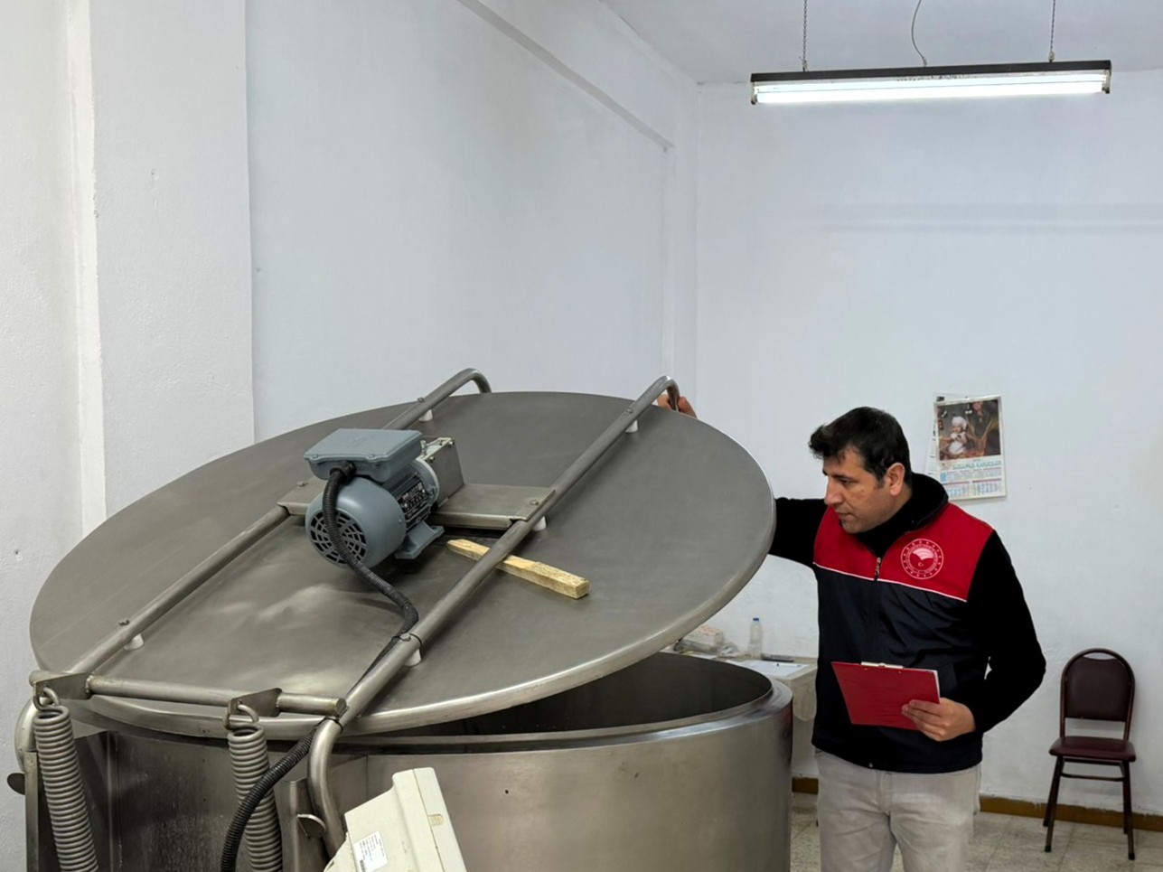 S&uuml;t toplama tankları mercek altında
