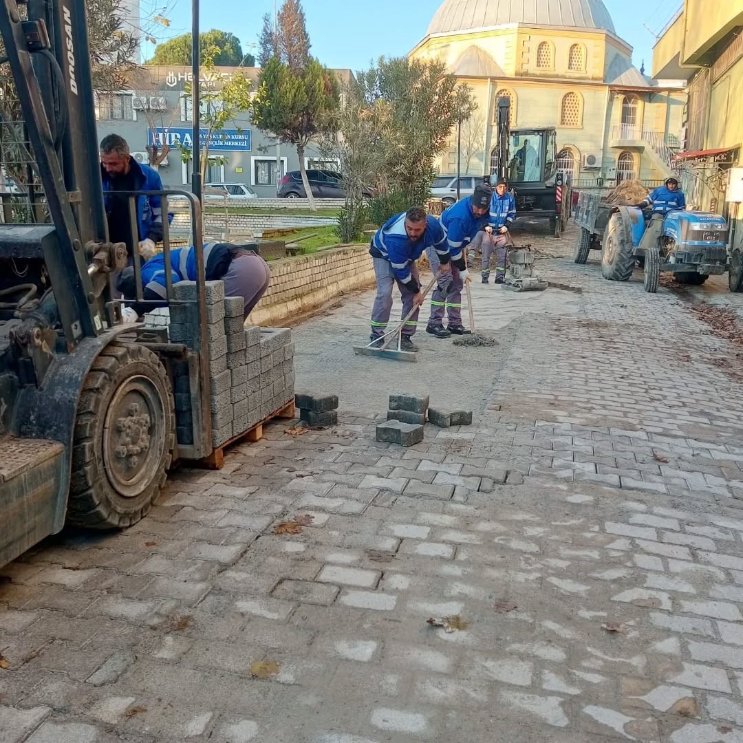 Germencik’te bozulan zeminler onarıldı
