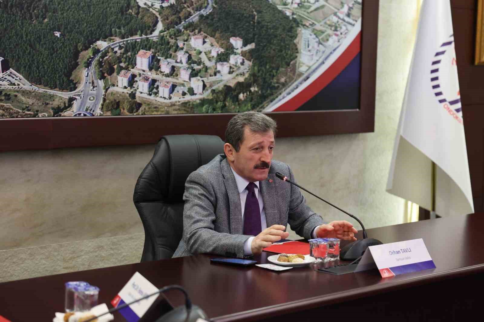 Vali Tavlı: "Bağımlılık yerine bağımsızlık diyoruz, gençlerimize sahip çıkıyoruz"