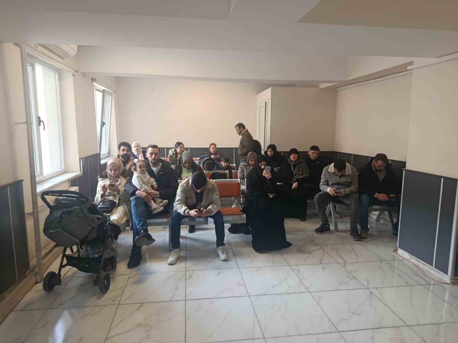 Yeni yıla günler nüfus müdürlüklerinde yoğunluk yaşanıyor