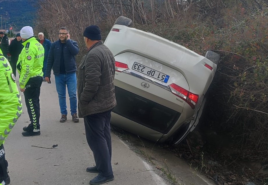 Otomobil takla attı: 1 yaralı