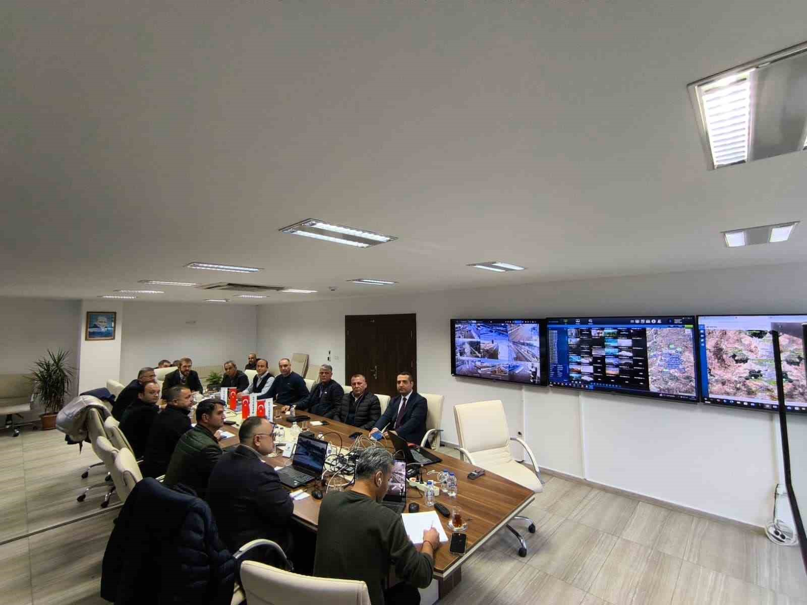 Gaziantep Büyükşehir, kar yağışı ve don riskine karşı hazırlıklarını sürdürüyor