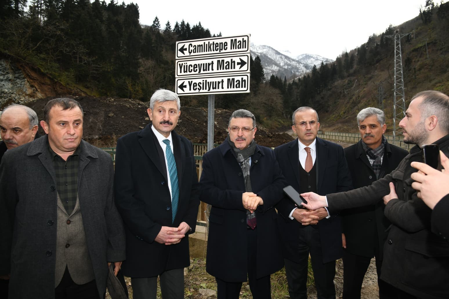 Başkan Gen&ccedil;, &Ccedil;amlıktepe&rsquo;de afet b&ouml;lgesini inceledi
