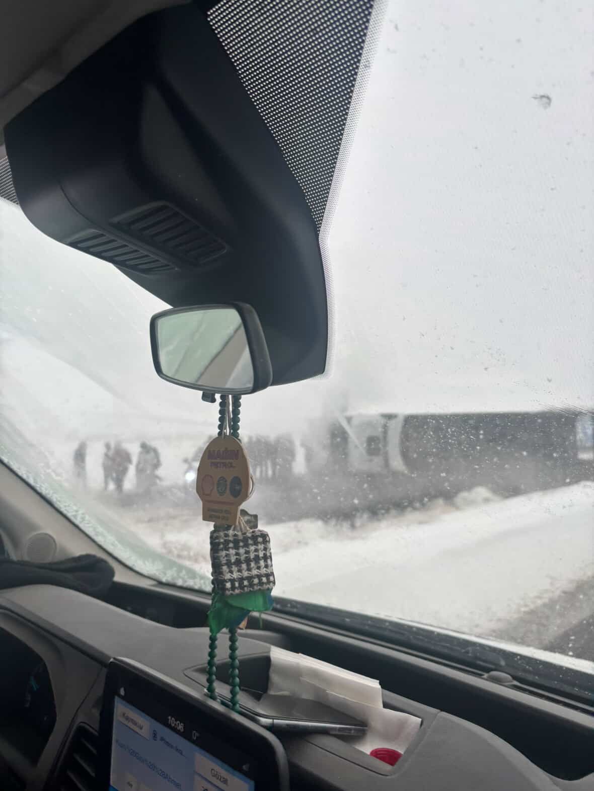 Kurtalan’da devrilen kamyonun sürücüsü yaralandı