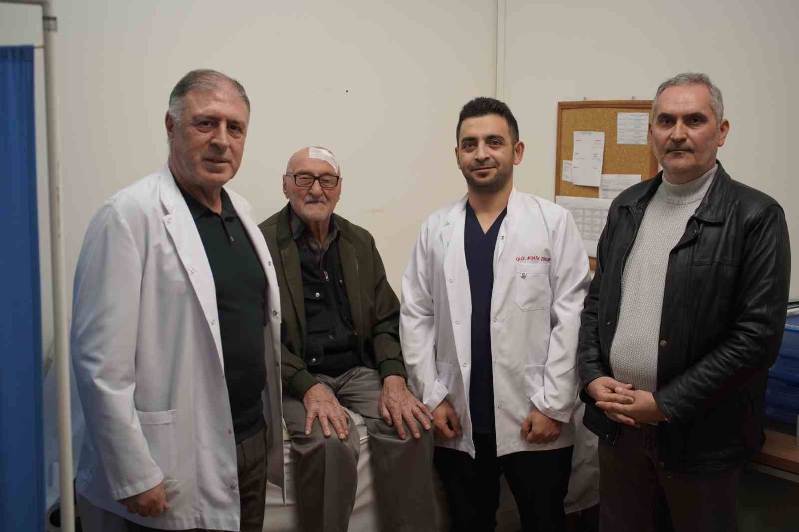 D&uuml;nyada 3&rsquo;&uuml;nc&uuml; kez rastlandı: Sa&ccedil;lı derideki nadir t&uuml;m&ouml;r Sakarya&rsquo;da tedavi edildi
