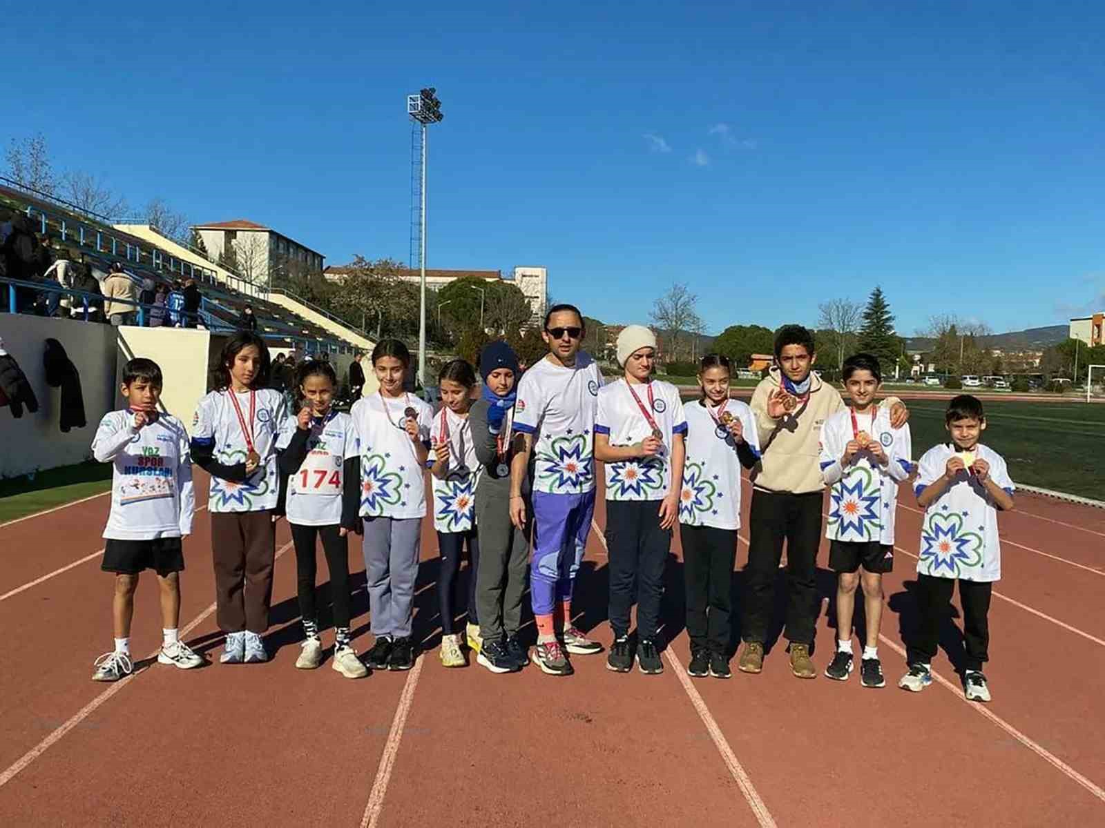 Muğla B&uuml;y&uuml;kşehir Atletlerinden 27 Aralık B&uuml;y&uuml;k Atat&uuml;rk koşusunda madalya yağmuru

