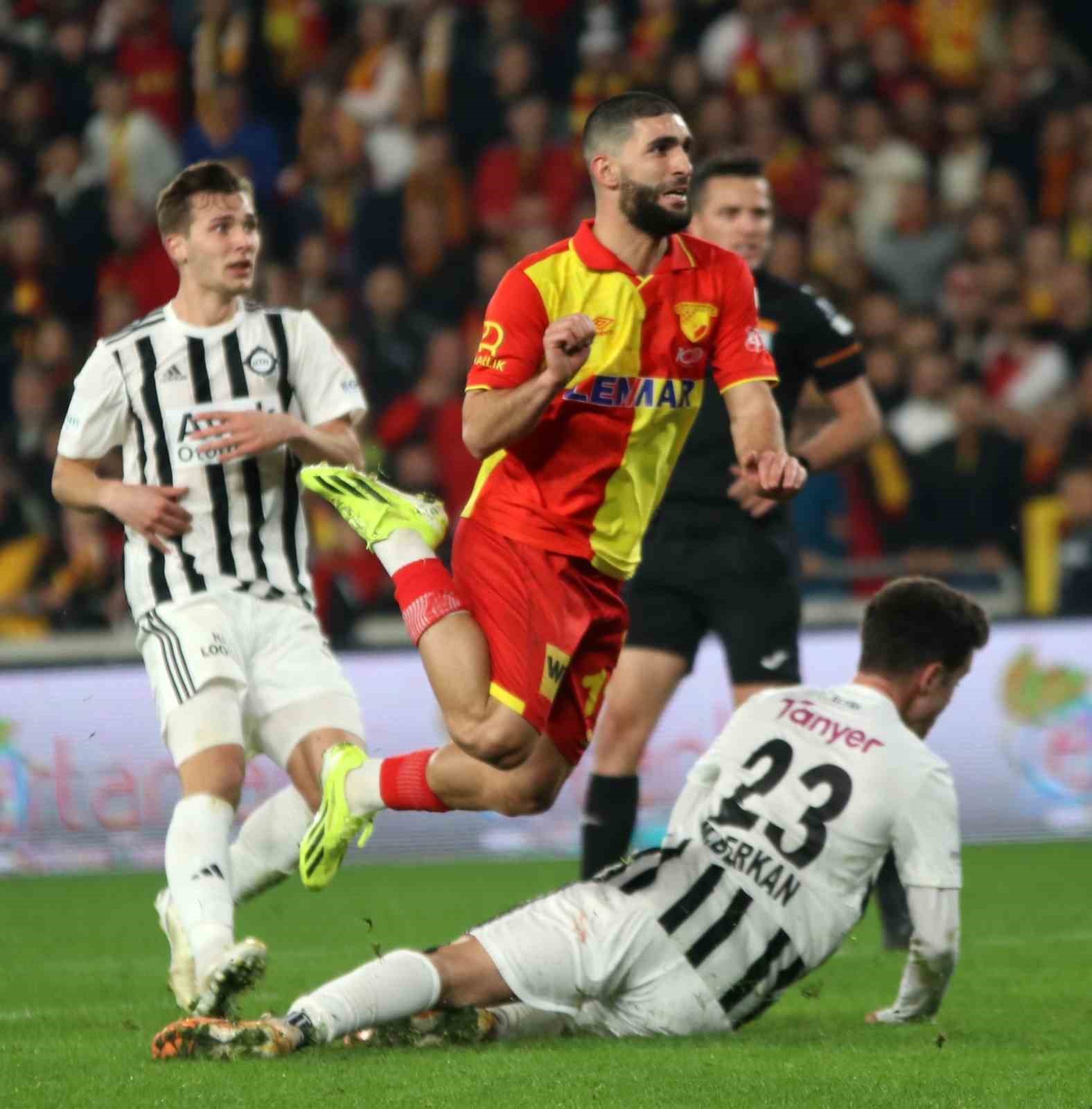 G&ouml;ztepe&rsquo;nin orta sahası Ahmed Ildız, &Ccedil;orum FK yolcusu
