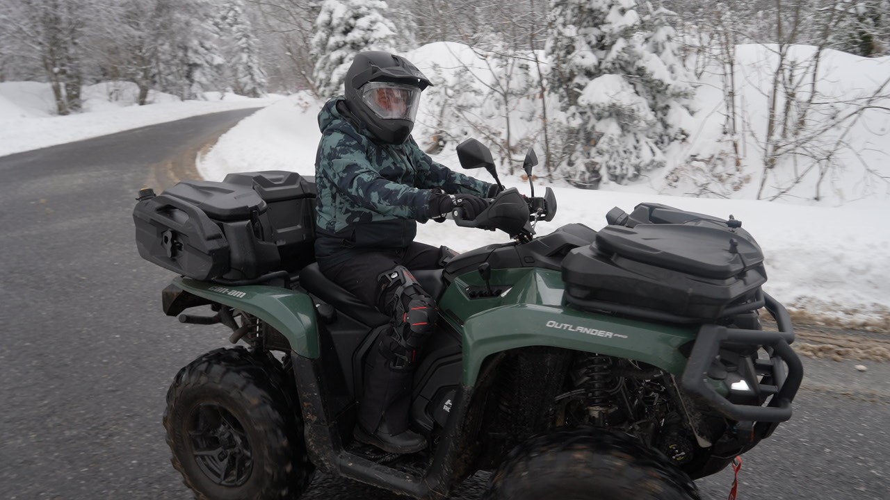 Kış turizminin g&ouml;zdesi Kartepe&rsquo;de kar sevinci
