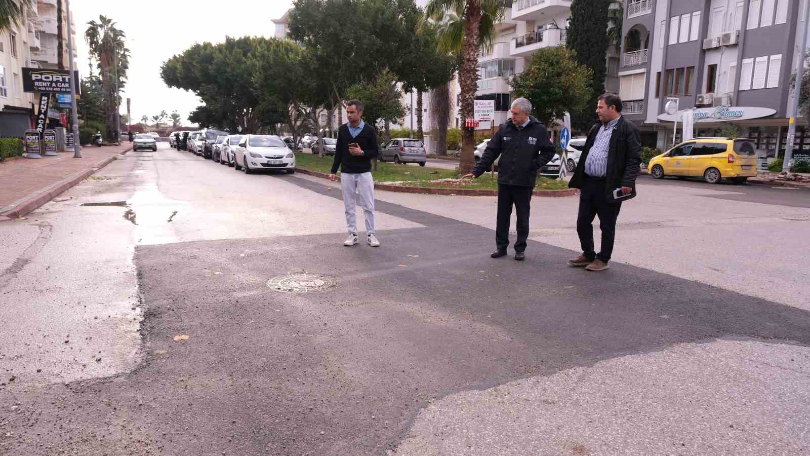 ASAT’tan Konyaaltı’na asfalt seferberliği