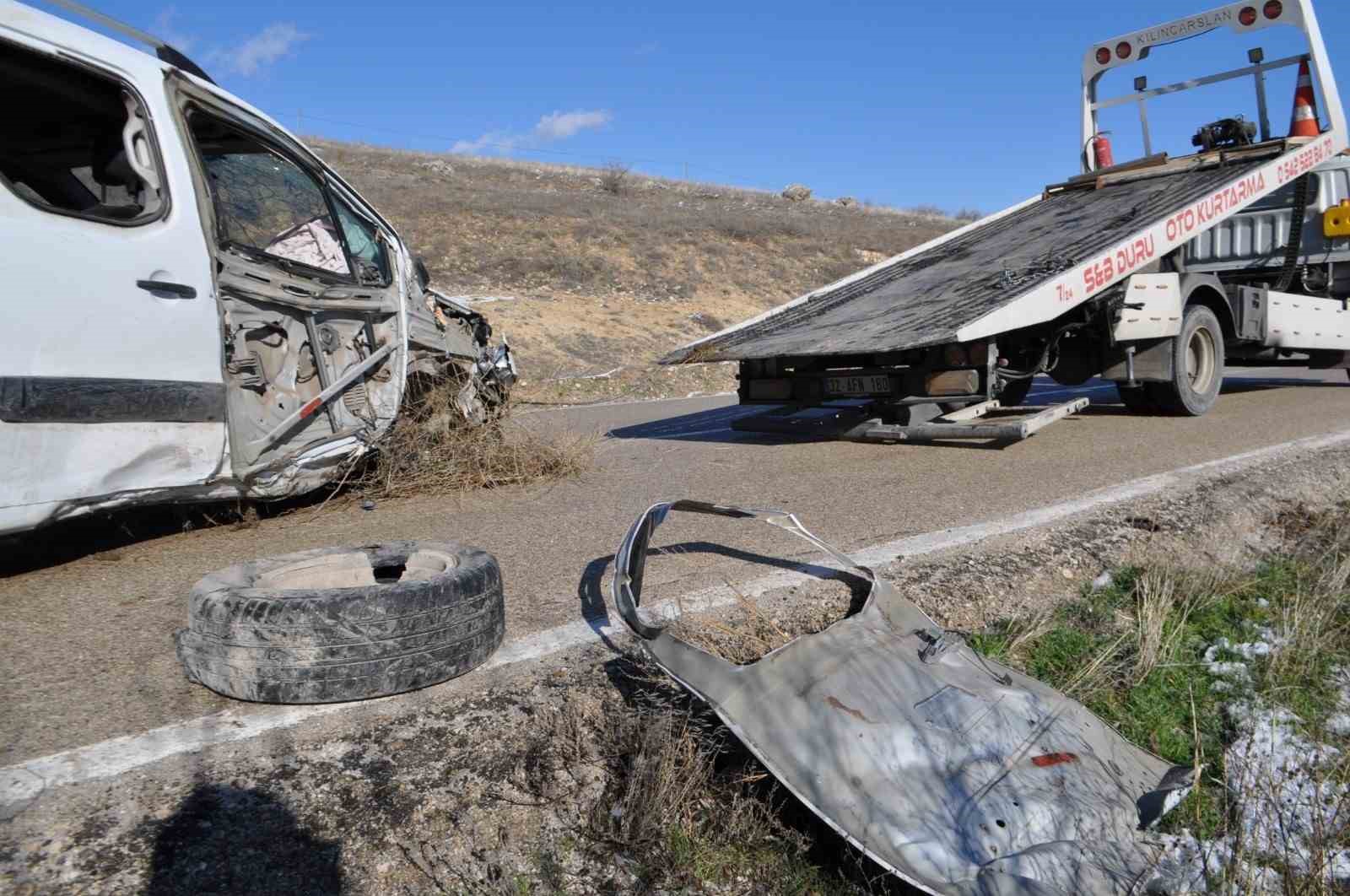 Isparta&rsquo;da gizli buzlanma kazaya neden oldu: 4 yaralı
