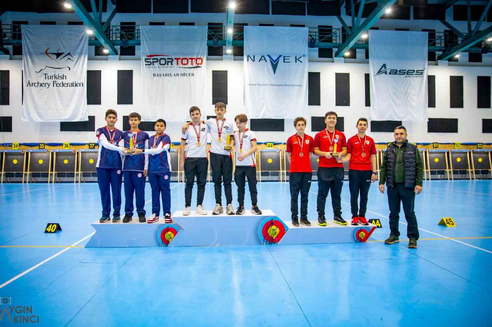 Samsunspor sporcusu ok&ccedil;ulukta T&uuml;rkiye rekoru kırdı
