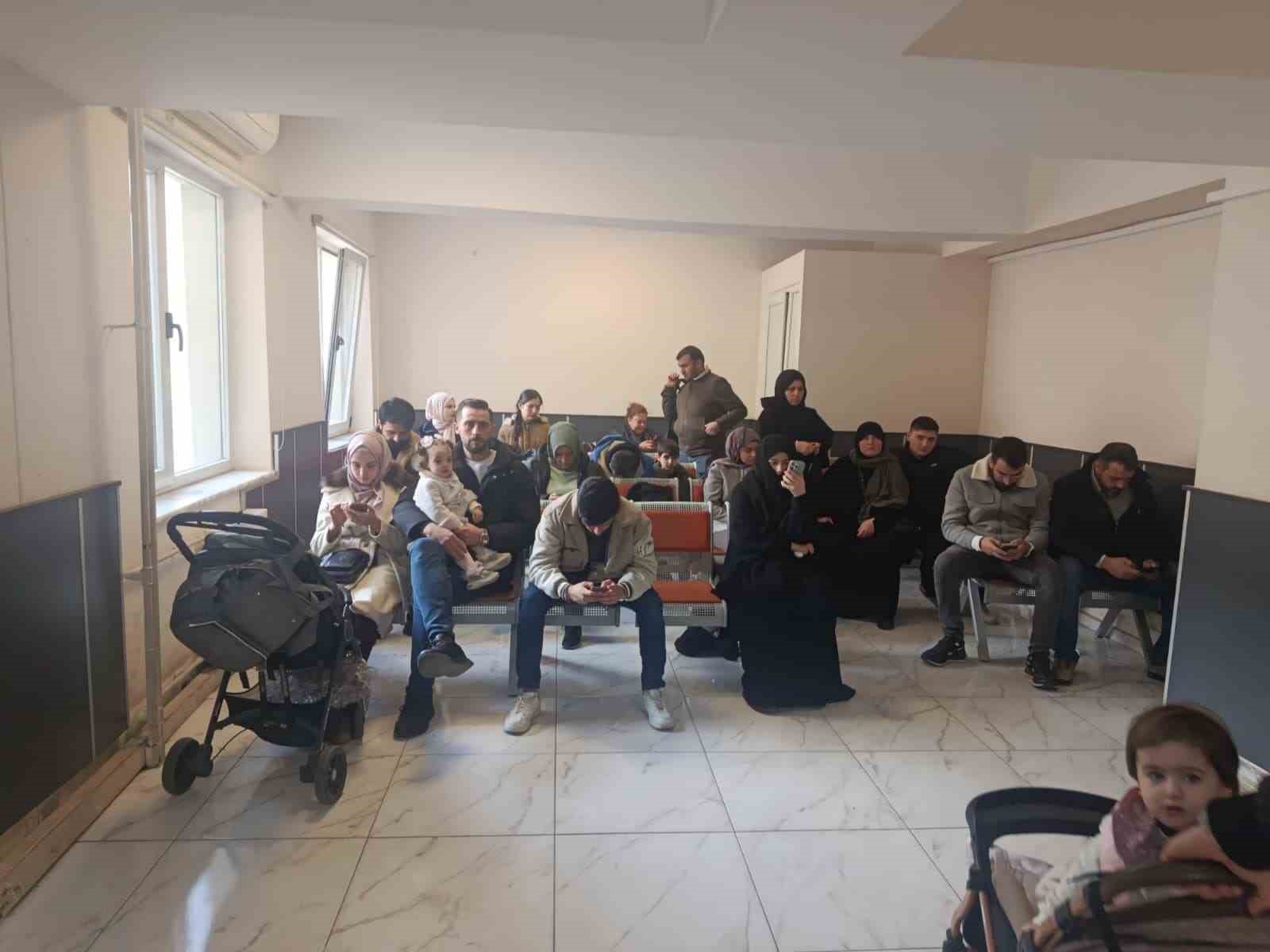 Yeni yıla günler kala nüfus müdürlüklerinde yoğunluk yaşanıyor