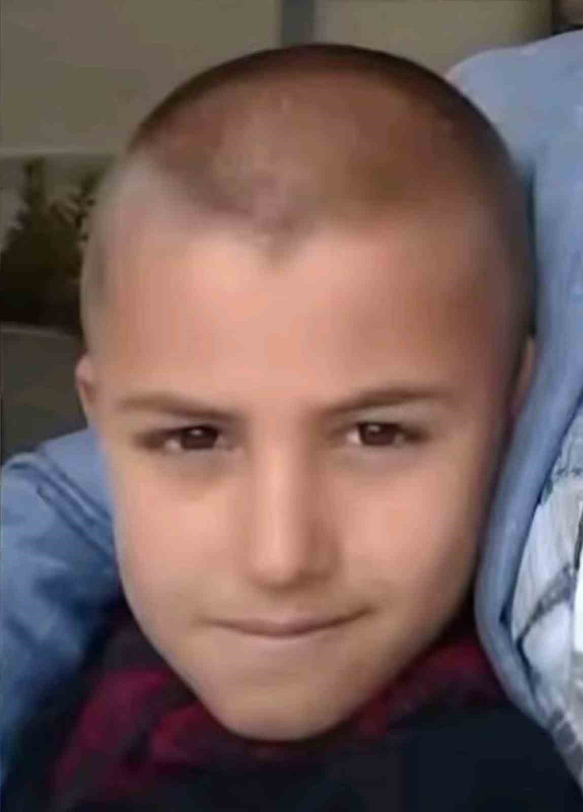 Kar faciasında ölen 3 çocuk gözyaşları arasında toprağa verildi