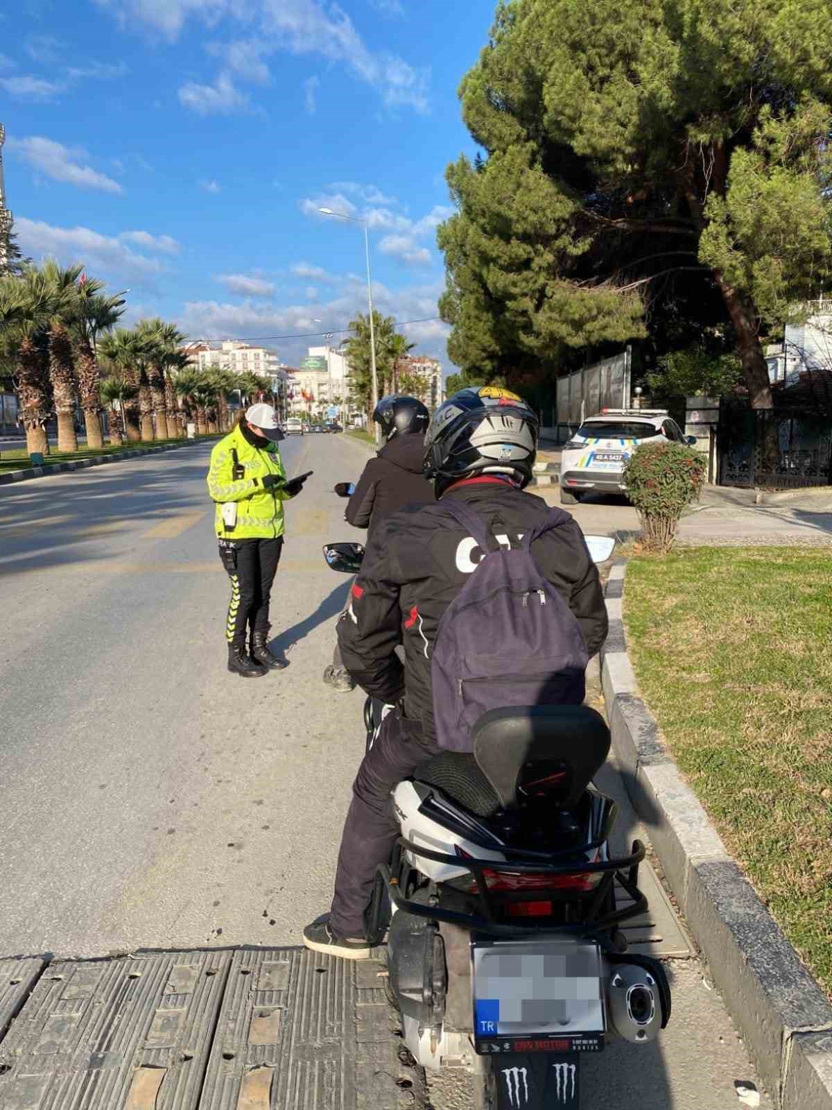 Manisa&rsquo;da motosiklet denetimlerinde 1,8 milyon TL ceza
