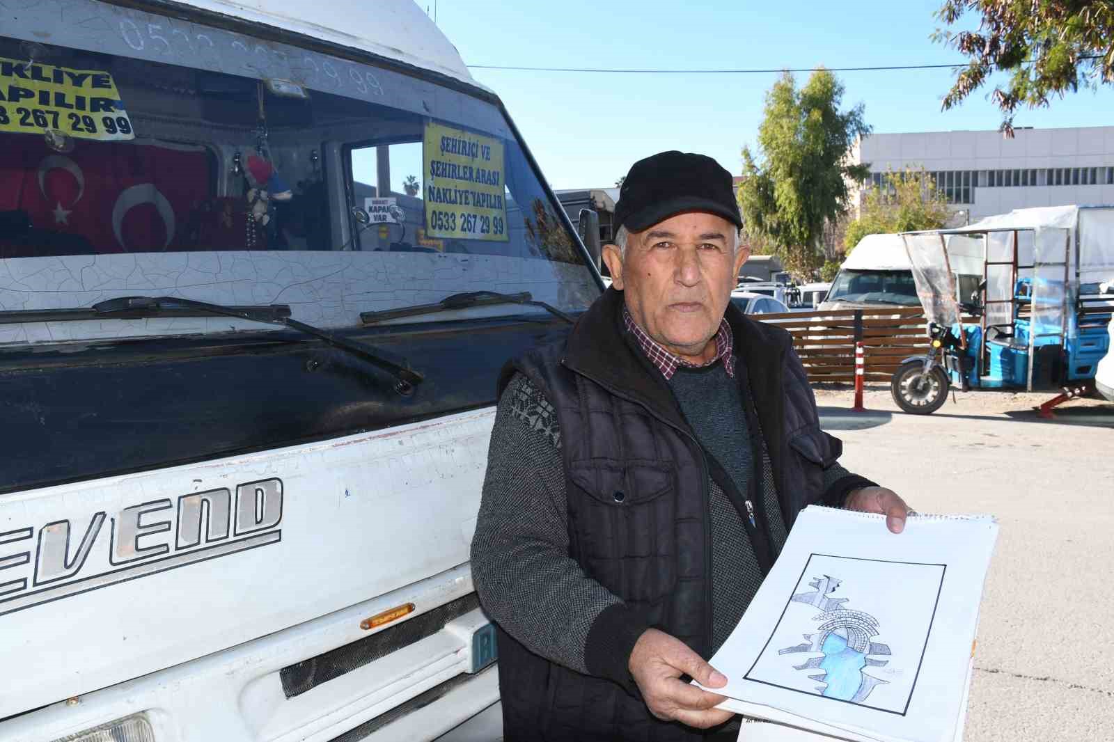 Çizimlerini gören ressam sanıyor: Nakliyatçının resimleri ressamların çizimlerini aratmıyor
