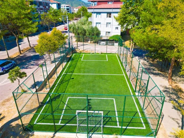 Bilecik&rsquo;e yeni halı saha kazandırıldı
