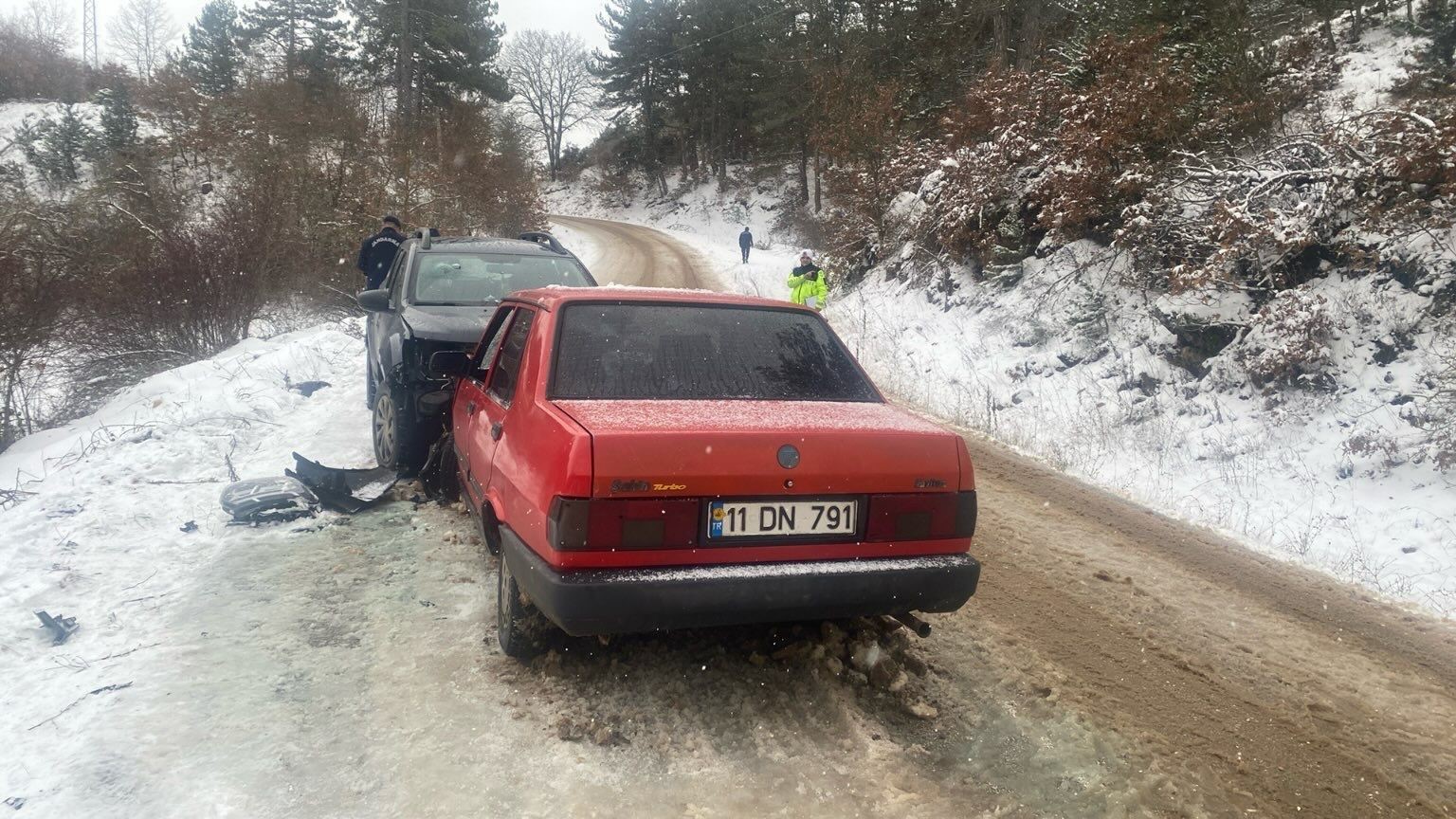 Bilecik’te meydana gelen trafik kazasında 4 kişi yaralandı