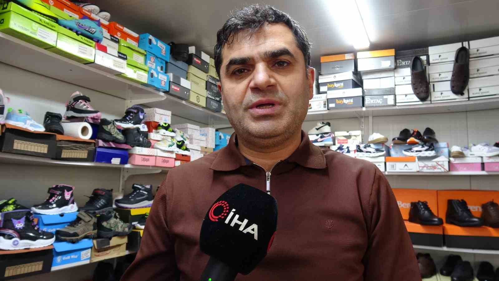 Yaklaşık 95 yıl önce üretimine başlanan "kara lastik" ilgi görmeye devam ediyor