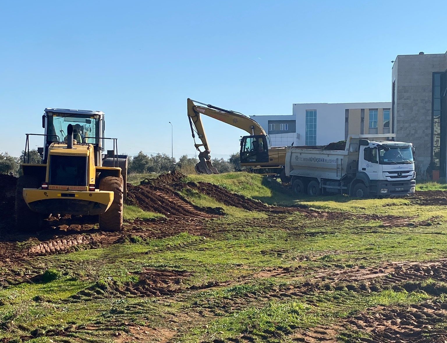 Aydın Büyükşehir Belediyesi’nden ADÜ’ye çevre ve altyapı düzenleme desteği