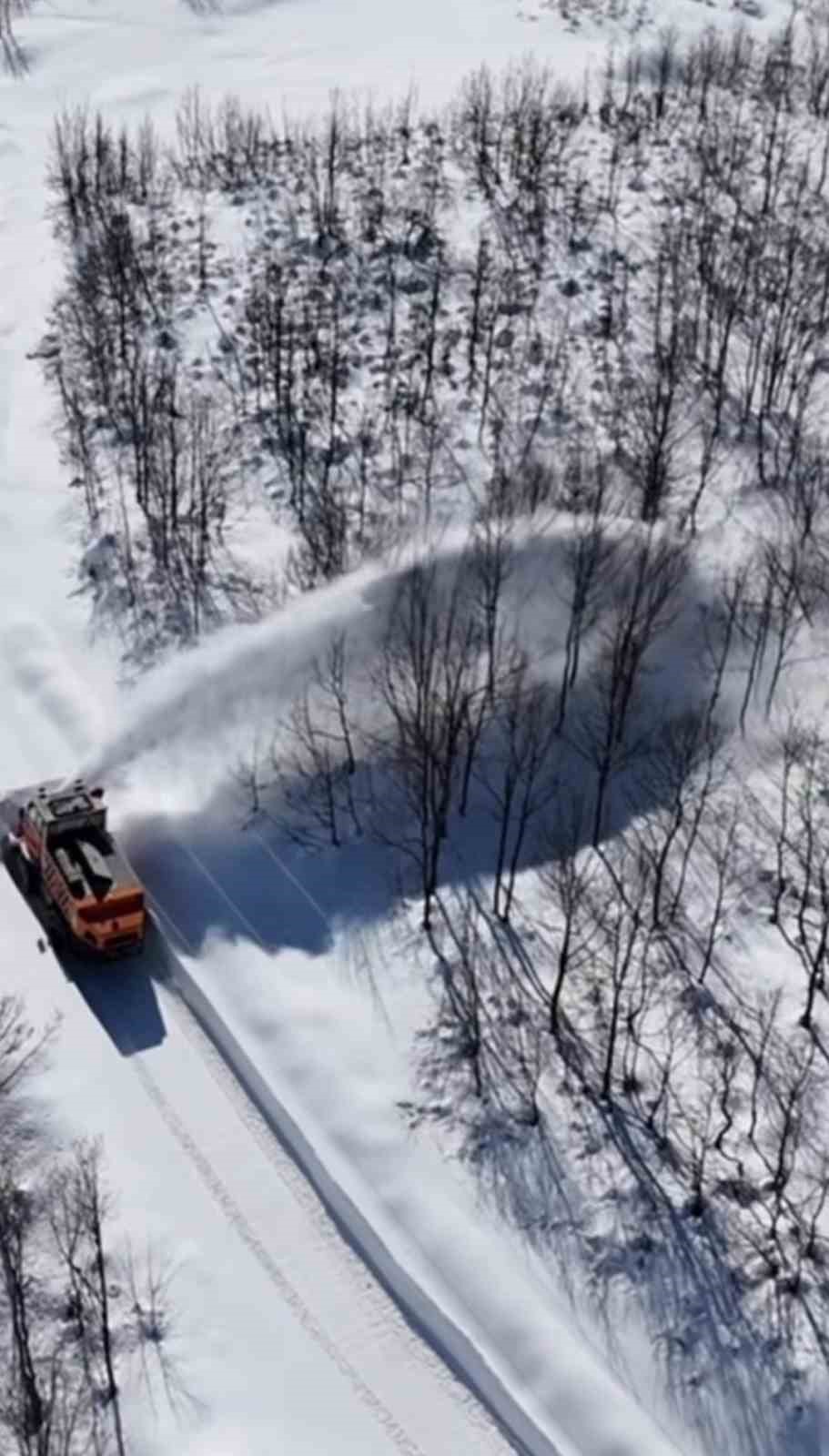 Tunceli’de 96 köy yolu ulaşıma açıldı, 39 köy yolunda çalışmalar sürüyor