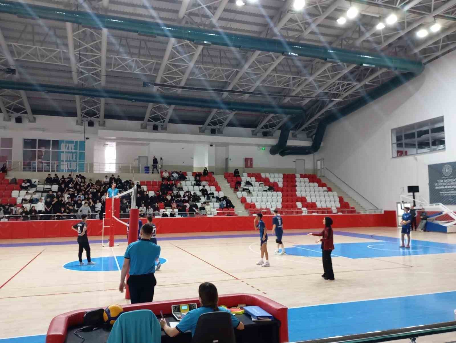 &Uuml;st &uuml;ste 10. kez il şampiyonu oldular
