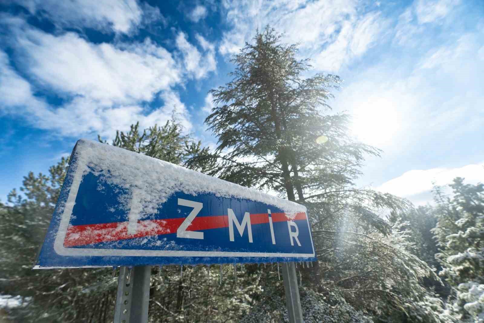 İzmir’in yüksek kesimlerinde karla mücadele