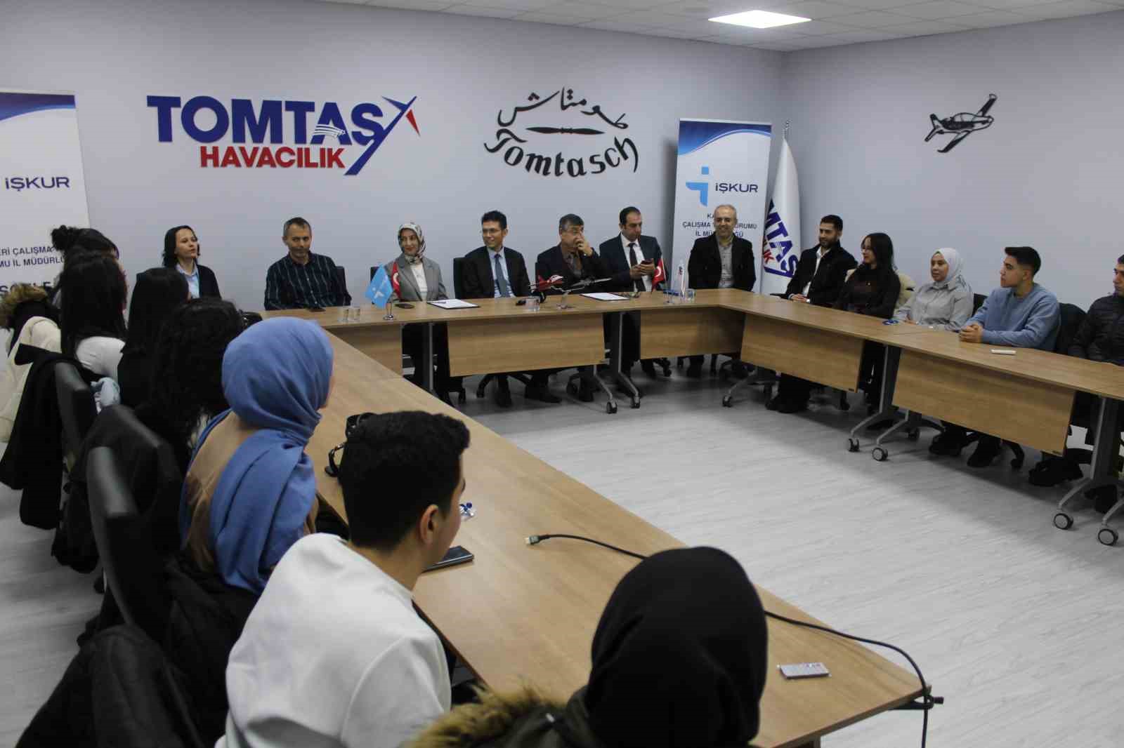 Kadınlar g&uuml;c&uuml;n&uuml; g&ouml;ky&uuml;z&uuml;nde g&ouml;sterecek
