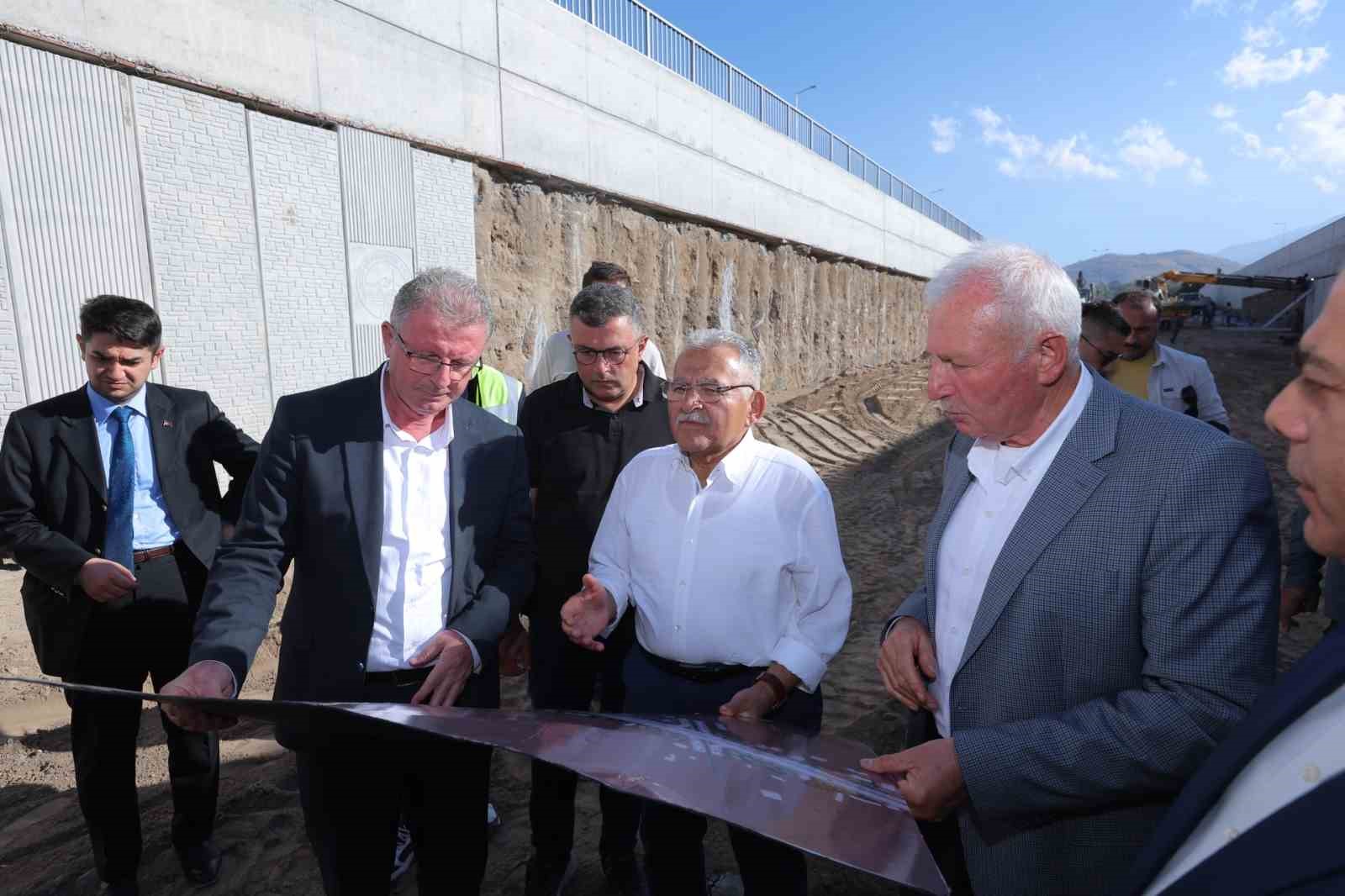 Kayseri Büyükşehir’den 1,5 milyar TL’lik fen işleri yatırımı