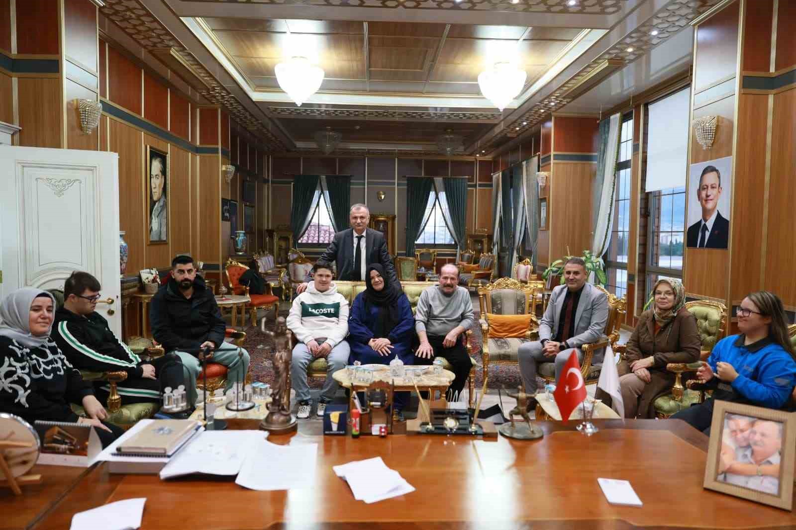 Yunusemre’de özel bireyler için judoda örnek proje