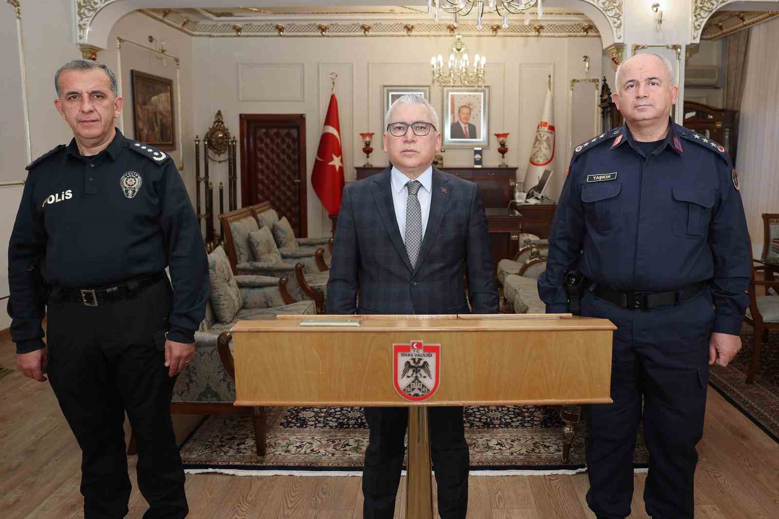 Sivas&rsquo;ta yıl i&ccedil;erisinde 41 kg uyuşturucu madde ve 75 bin adet uyuşturucu hap ele ge&ccedil;irildi
