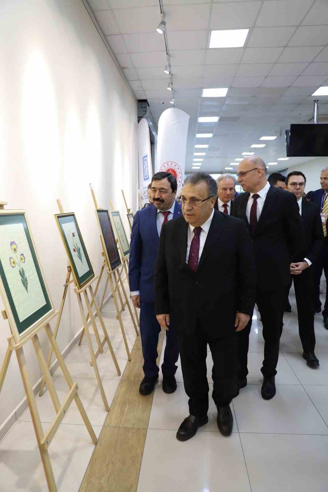 İzmir’de, 20. yılında Denetimli Serbestlik Sempozyumu düzenlendi