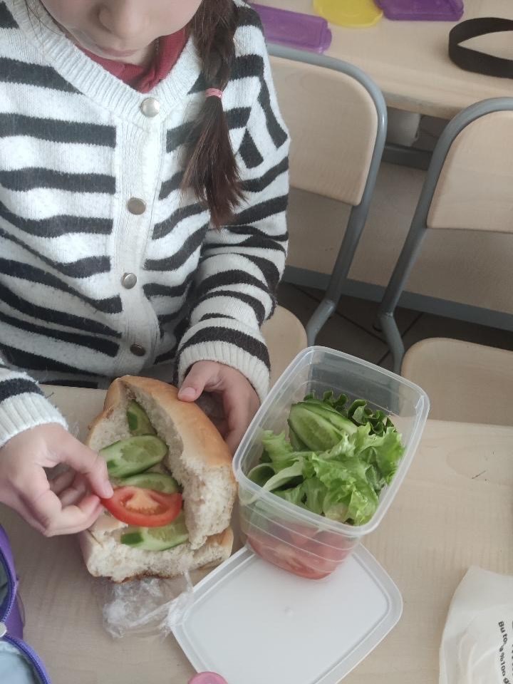 Aydıntepe&rsquo;de &ouml;ğrencilere &lsquo;Vitamin İstasyonu&rsquo; etkinliği
