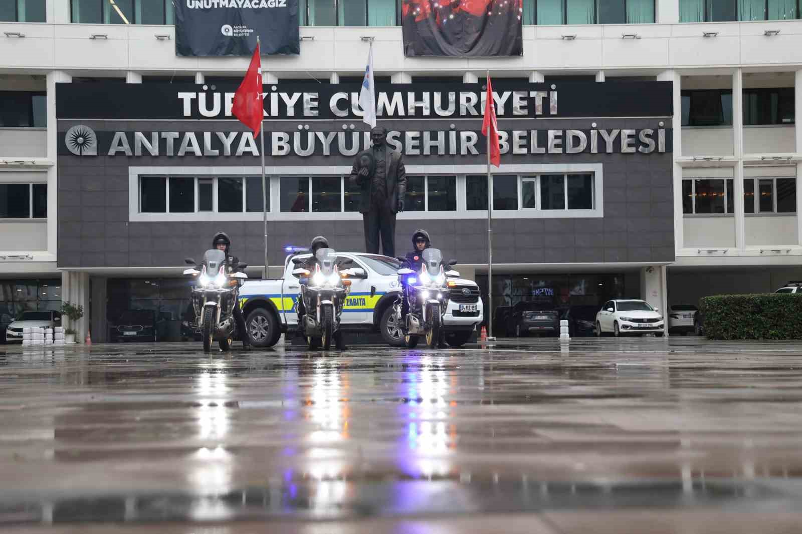 Antalya B&uuml;y&uuml;kşehir Belediyesi yeni yıl mesaisine hazır
