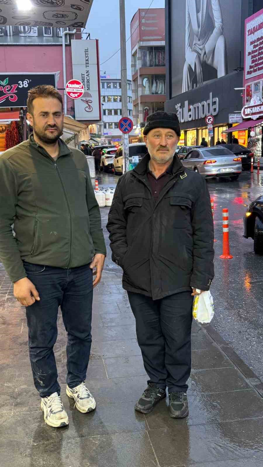 &rsquo;FET&Ouml;&rsquo; yalanıyla dolandırılmaktan arkadaşı kurtardı
