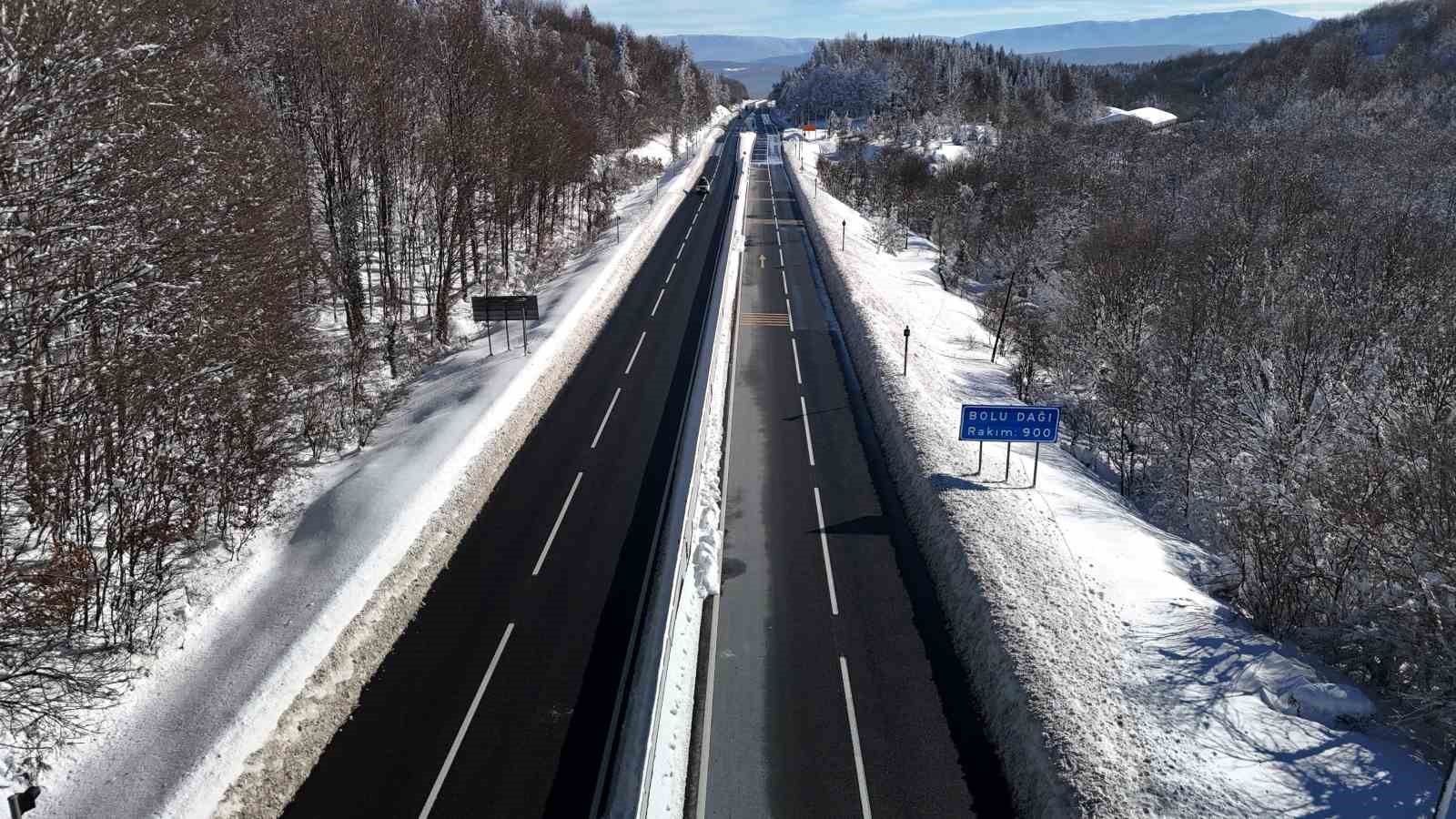 Bolu Dağı&rsquo;nda kartpostallık g&ouml;r&uuml;nt&uuml;ler
