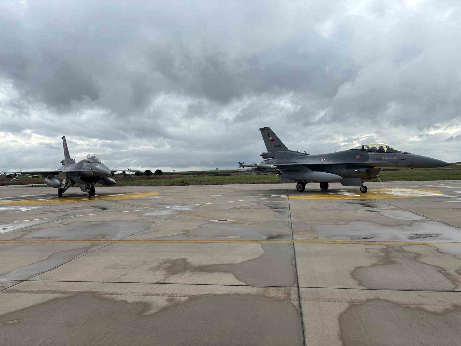 Hava Kuvvetleri’nden Akdeniz’de eğitim uçuşu