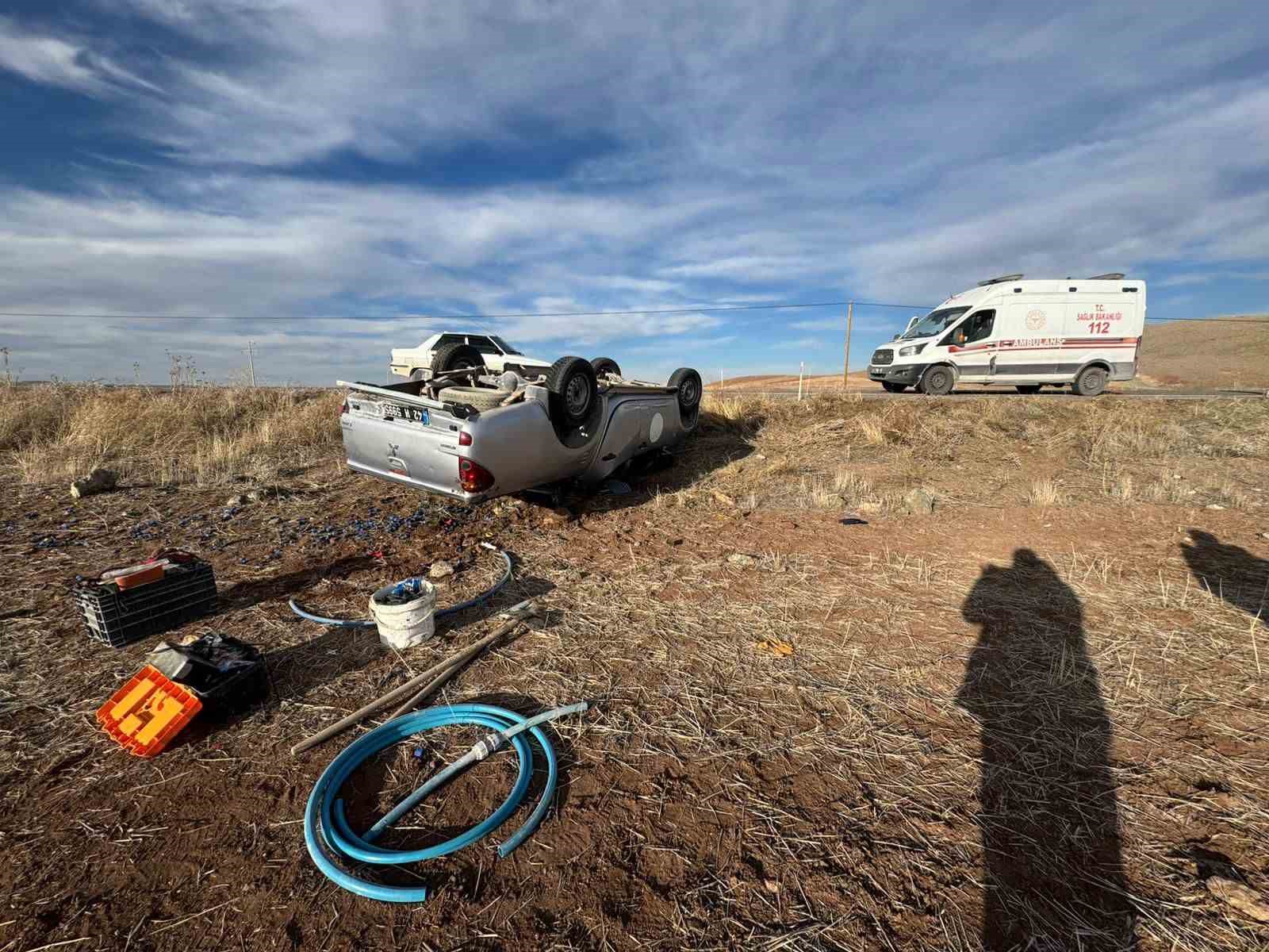 Kulu’da belediye aracı takla attı, 3 personel yaralandı