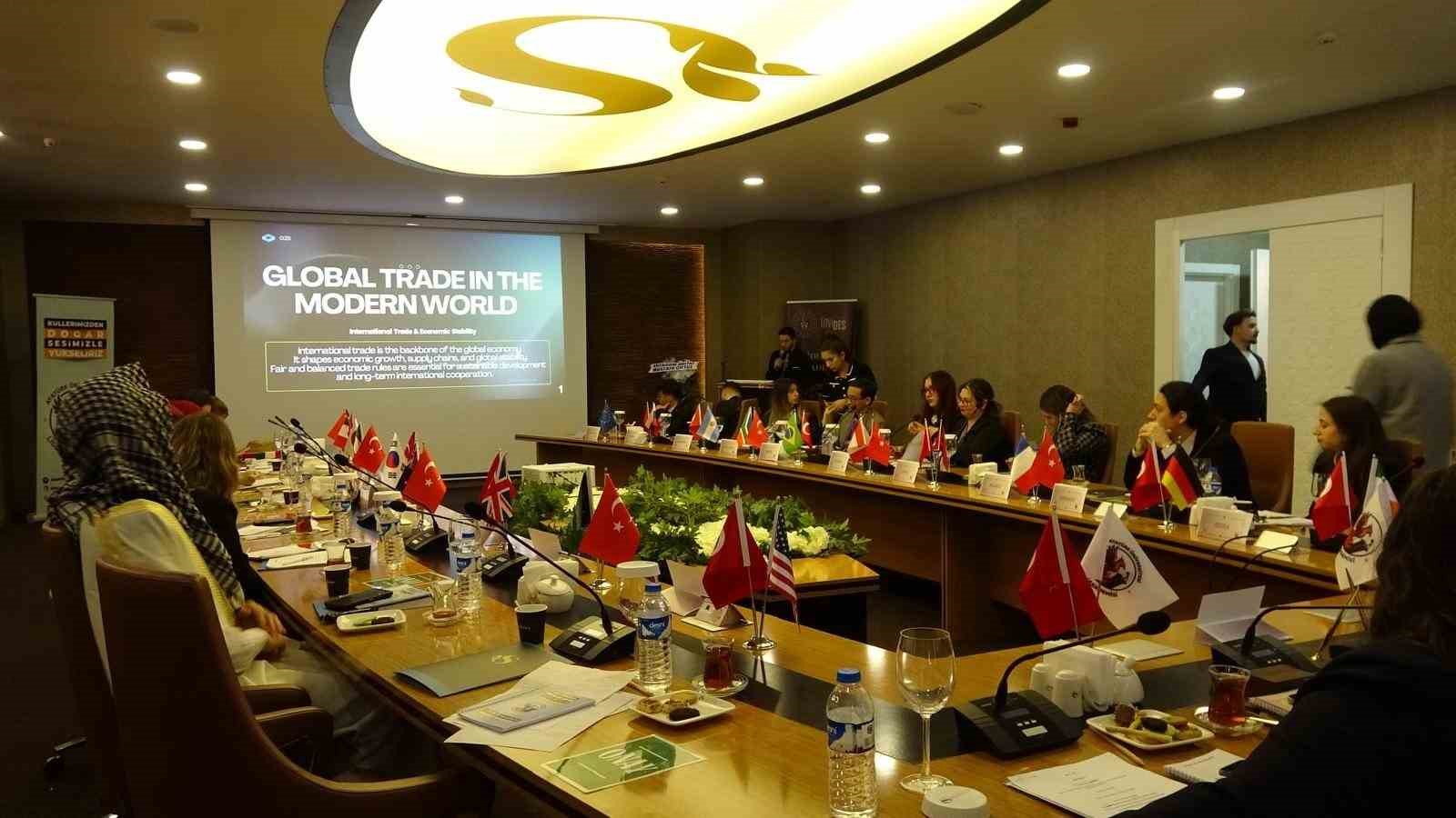 G-20 liderler zirvesi simülasyonu başarıyla gerçekleştirildi