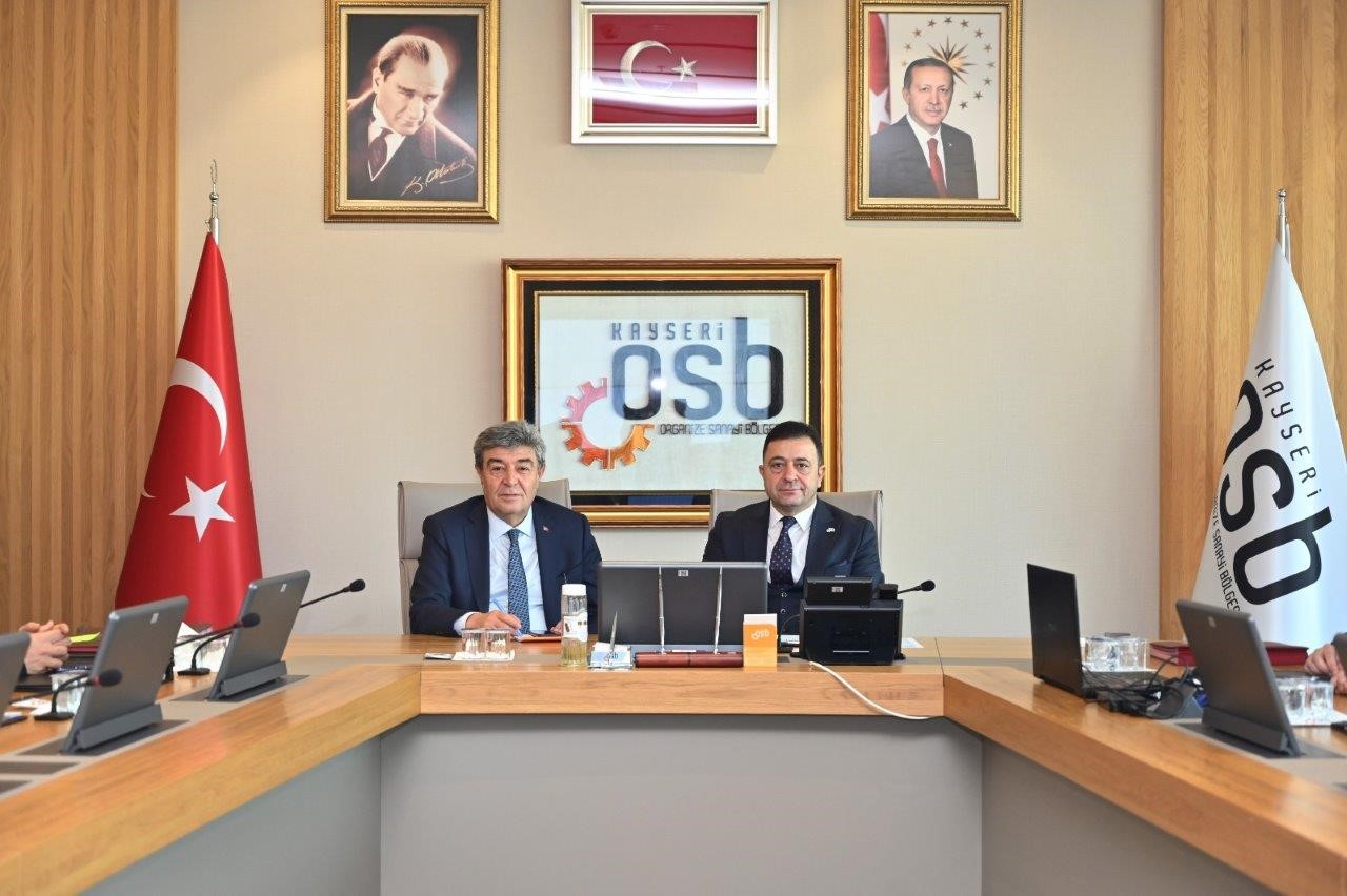 AK Partili Ataş, Kayseri OSB Y&ouml;netim Kurulu Toplantısı&rsquo;na konuk oldu
