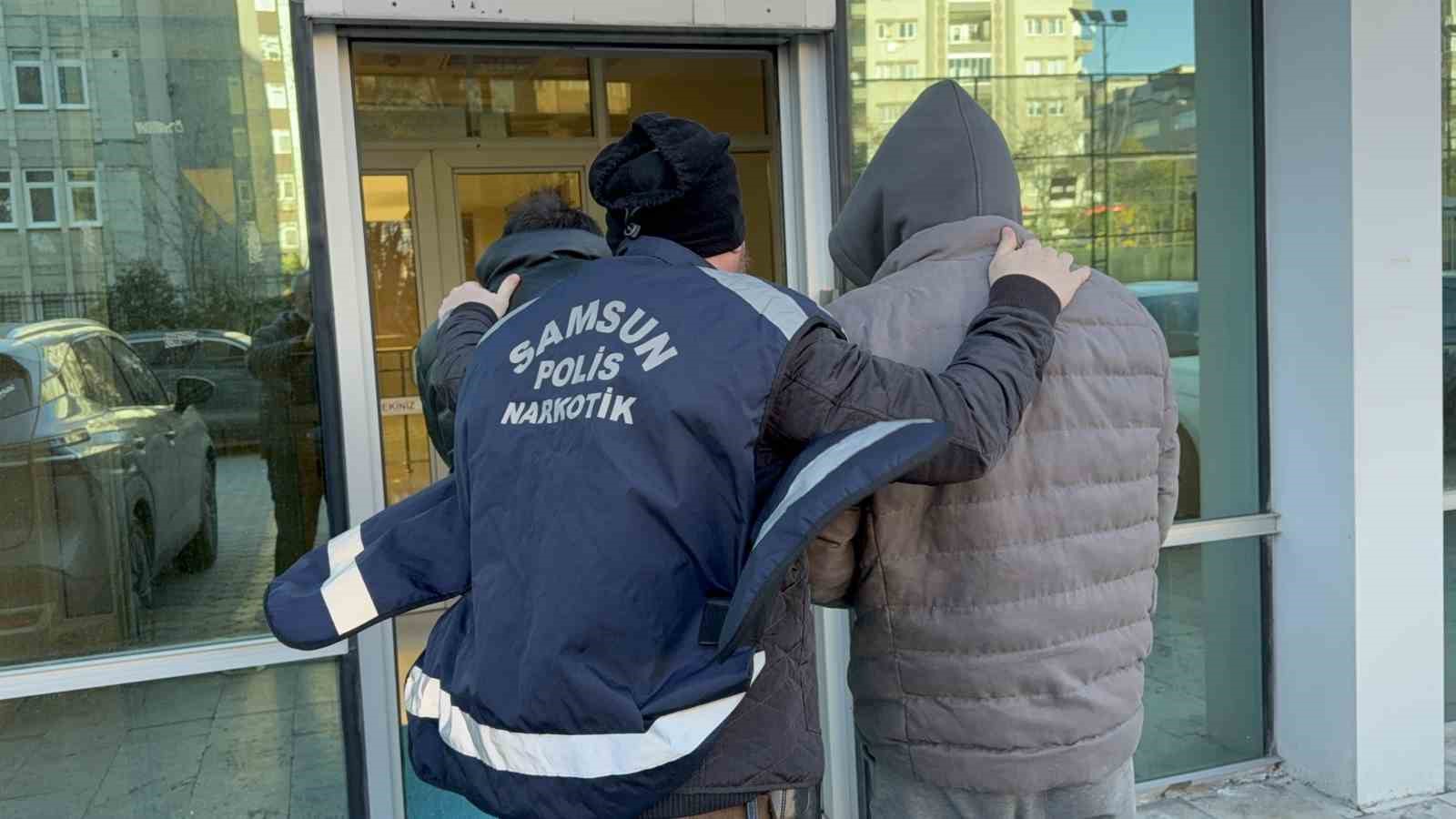 Samsun&rsquo;da uyuşturucu operasyonu: 2 g&ouml;zaltı

