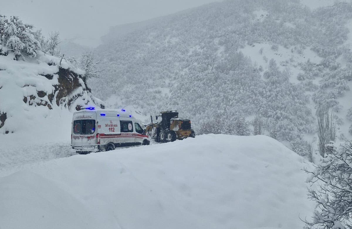 Kar esareti özel idare ekiplerinin çalışmasıyla sona erdi