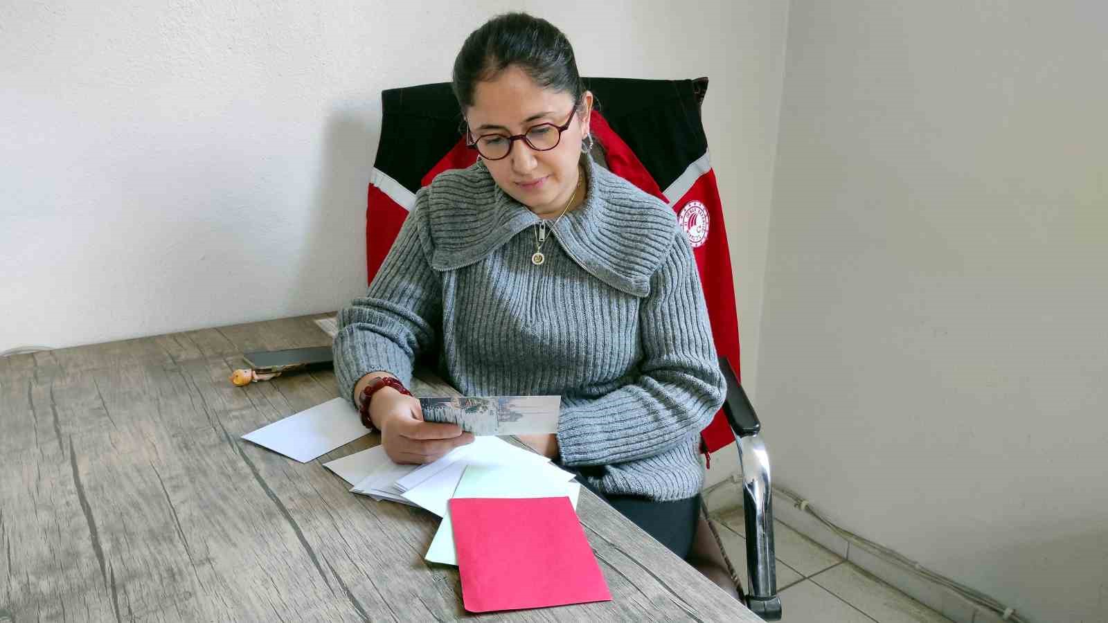 İstanbullu &ouml;ğrenciler Turgutlulu şehit aileleri ve gazileri duygulandırdı
