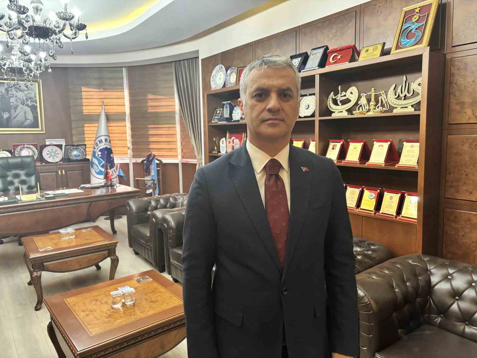 Trabzon&rsquo;da ka&ccedil;ak hafriyat sahasında heyelan alarmı
