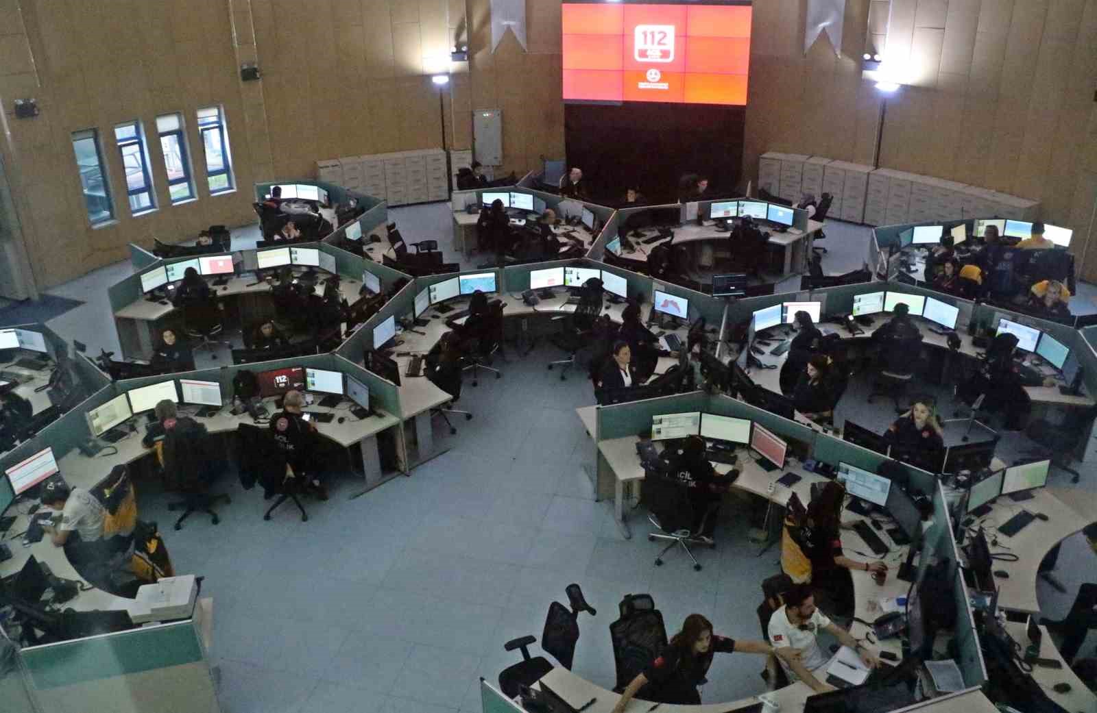 Antalya’da 112 Acil Çağrı Merkezine 2025 yılında 3 milyon çağrı geldi, yüzde 54’ü asılsız çıktı