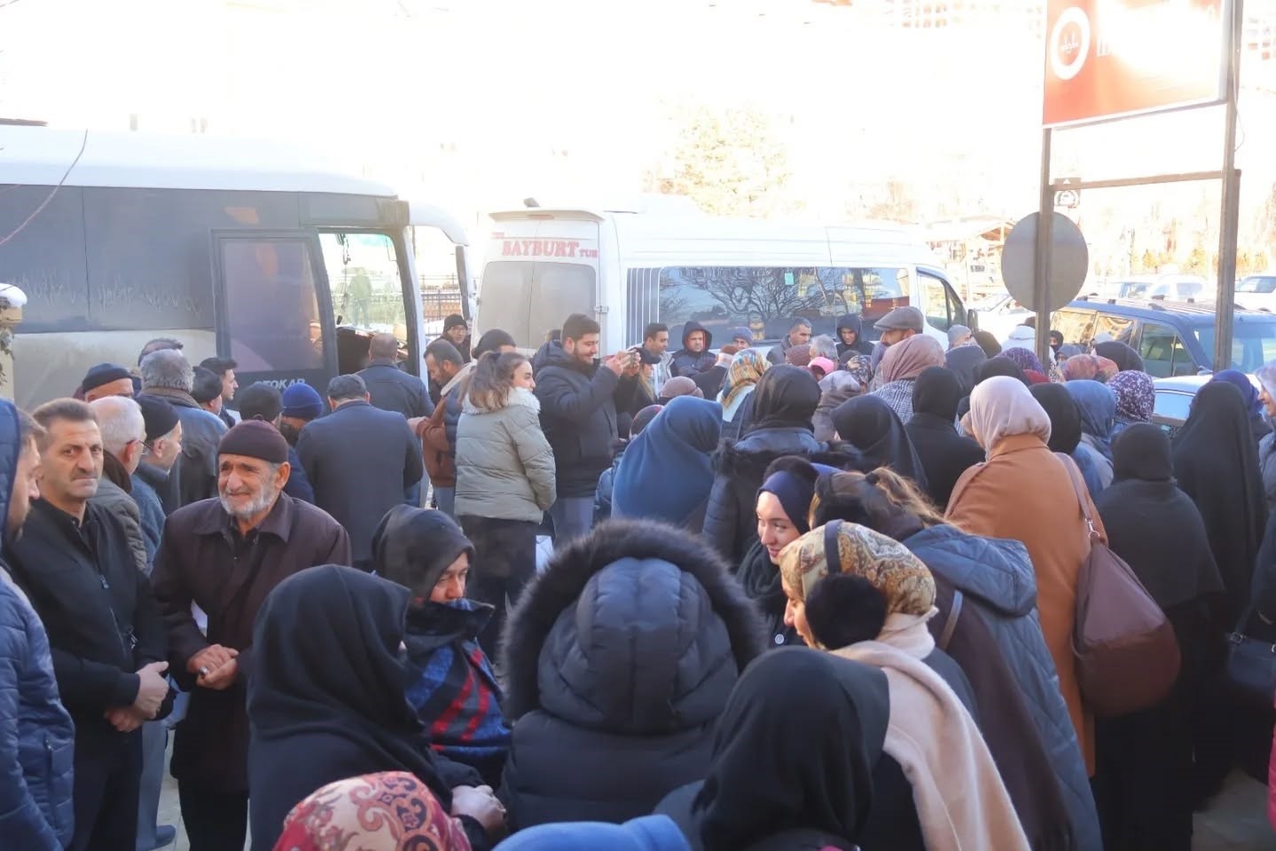 Bayburt’tan umre yolcuları dualarla uğurlandı